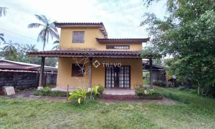 CASA À VENDA 4 DOMITÓRIOS, 2 BANHEIROS, 12 VAGAS, 1.200 m² EM BERTIOGA/SP