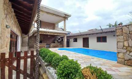 CASA À VENDA 4 DOMITÓRIOS, 3 BANHEIROS, 7 VAGAS, 381 m² POR R$ 1.500.000,00