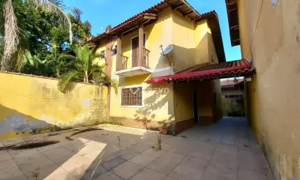 CASA À VENDA 3 DOMITÓRIOS, 3 BANHEIROS, 3 VAGAS, 145 m² POR R$ 980.000,00