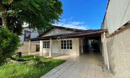 CASA TÉRREA PARA LOCAÇÃO ANUAL 4 DORM, 2 WC, 5 VAGAS EM BERTIOGA/SP