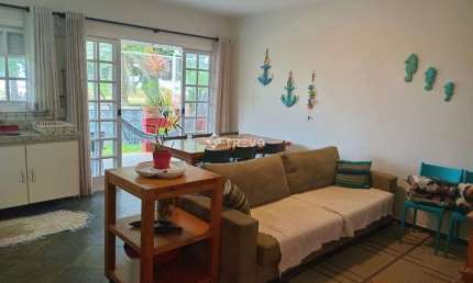 CASA EM VILLAGIO PÉ NA AREIA À VENDA, 2 DORM, 2 WC, 1 VAGA EM BERTIOGA/SP