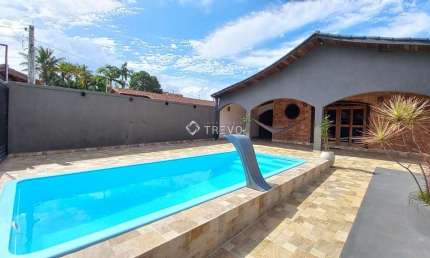 CASA DE TEMPORADA A 250 METROS DA PRAIA PARA ATÉ 10 PESSOAS EM BERTIOGA/SP
