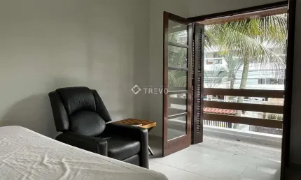 APARTAMENTO EM VILLAGIO A 100 METROS DA PRAIA À VENDA 2 DORM/2 VAGAS EM BERTIOGA