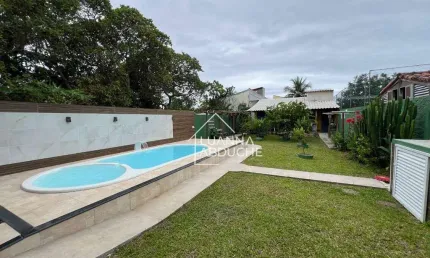 Casa à venda no Barroco, com 3 dormitórios, 210 m² por R$ 950.000 - Itaipuaçu - Maricá/RJ