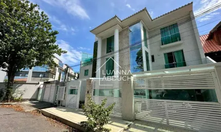 Casa com 4 dormitórios à venda, 550 m² por R$ 4.500.000,00 - Camboinhas - Niterói/RJ