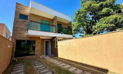 Casa com 3 dormitórios à venda, 90 m² por R$ 435.000,00 - Itaipu - Niterói/RJ