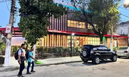 Ponto comercial para alugar na Rua Fonseca, 1175, Bangu, Rio de Janeiro