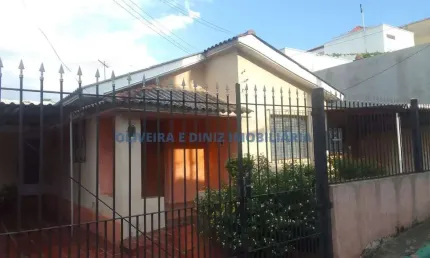 Terreno com 288m², no bairro km 18, em Osasco, atualmente com casa antiga no local
