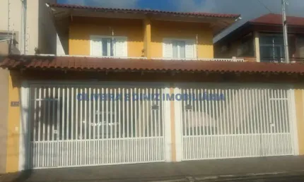 Sobrado em Osasco, bairro Jardim das Flores, excelente local, 157m², mobiliado, 3 suítes, 4 vagas
