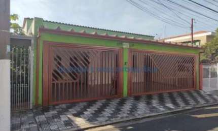 Casa com 2 Dormitorios, 1 Suite, 1 Banheiro,4 Vagas, Edicula 2 Dormitorios,Wc,Sala (250m² de terreno)