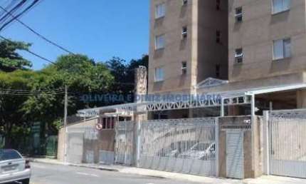 Apartamento em Osasco, bairro Km 18, reformado, andar alto, com 70m², 2 quartos, sendo 1 suíte, sala ampliada, 1 vaga