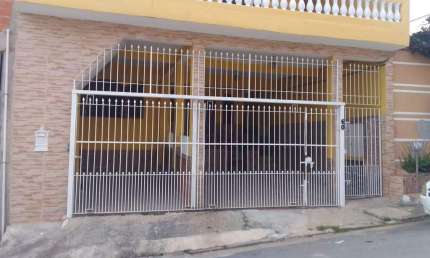 Casa no bairro Quitaúna, Osasco, são 90m², 3 quartos, sendo 1 suíte, sala, 1 banheiro social, cozinha, quintal, 1 vaga
