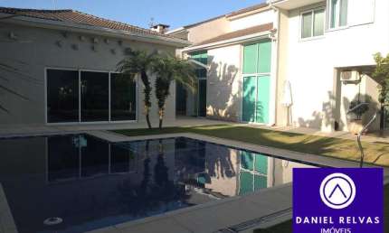 Casa Com Projeto Contemporâneo à Venda no Residencial 3, Alphaville