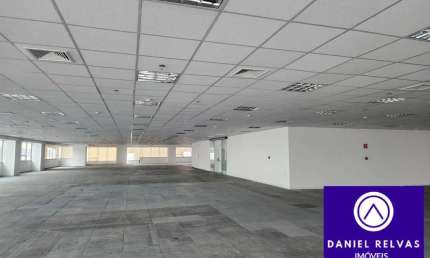 Conjunto Comercial para Locação no Edificio Castelo Banco, Alphaville