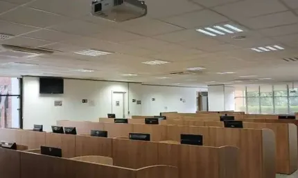 Conjunto comercial de 550 m² para locação em alphaville