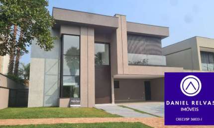 Casa de Alto Padrão Para Venda no Genesis 1, Alphaville