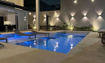 Casa de Alto Padrão, Mobiliada , Para Locação ou Venda no Vila Solaia