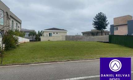 Lindo Terreno com 498 m² A/T Para Venda no Burle Max
