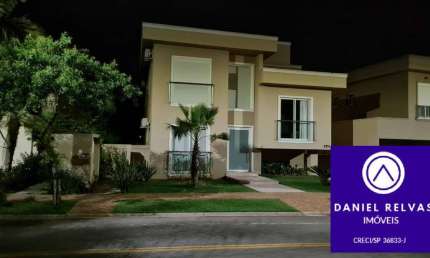Casa  de Alto Padrão, Decorada, Para Venda no Genesis 1, Alphaville
