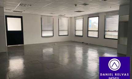 Sala Comercial Com 127 m² Para Venda ou Locação no CEA II, Alphaville