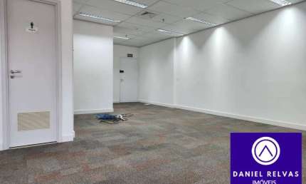 Sala Comercia  com 59 m² para Locação no West Towers