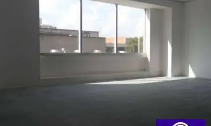 Sala Comercial Com 49 m² para Venda ou Locação no West Towers