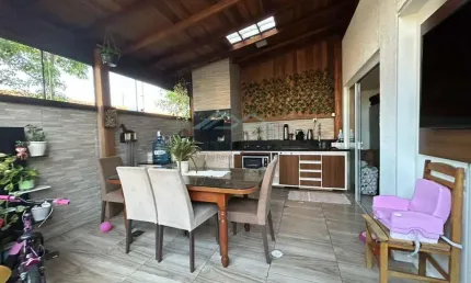Casa para Venda em Novo Hamburgo, Canudos, 2 dormitórios, 2 banheiros, 2 vagas