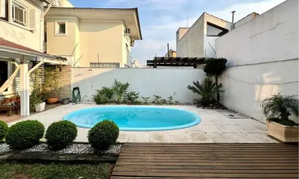 Casa para Venda em Canoas, Moinhos de Vento, 4 dormitórios, 1 suíte, 4 banheiros, 4 vagas