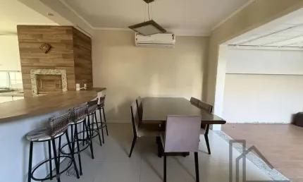 Casa para Venda em Canoas, Moinhos de Vento, 3 dormitórios, 1 suíte, 3 banheiros, 2 vagas