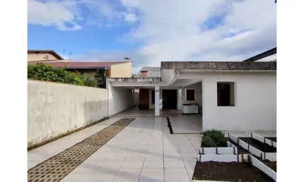 Casa para Venda em Canoas, São José, 3 dormitórios, 1 suíte, 3 banheiros, 4 vagas