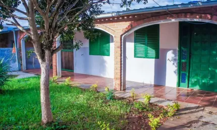 Casa para Venda em Canoas, GUAJUVIRAS, 2 dormitórios, 2 banheiros, 4 vagas