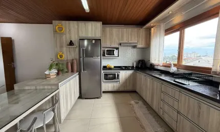Casa para Venda em Canoas, Igara, 3 dormitórios, 1 suíte, 3 banheiros, 4 vagas