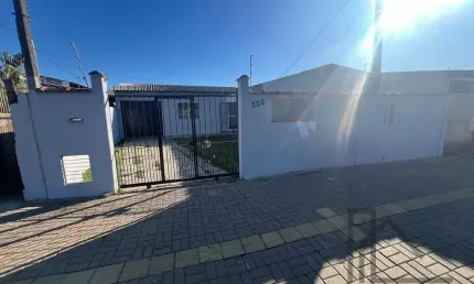 Casa para Venda em Canoas, Rio Branco, 2 dormitórios, 1 banheiro, 4 vagas