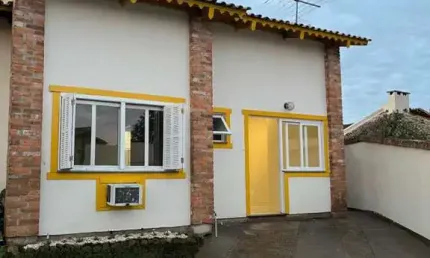 Casa para Venda em Canoas, Olaria, 2 dormitórios, 1 suíte, 2 banheiros, 2 vagas