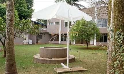 Excelente Casa à venda com 430m², 6 quartos e 4 vagas de garagem.