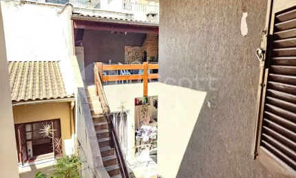 Sobrado a venda em rua de lazer no Jardim Marajoara