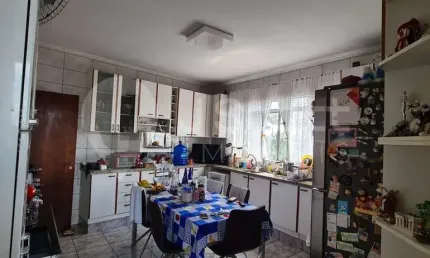 Prédio comercial em Diadema com renda, ótima localização, próximo a comércios em geral.