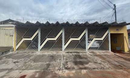 Casa com 2 dormitórios para alugar, 90 m² por R$ 1.280,00/mês - Setor Castelo Branco - Goiânia/GO