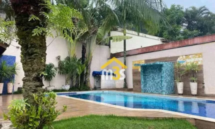 Excelente casa no residencial 10, com 600m² - 4 quartos/2suítes, 2 vagas em alphaville