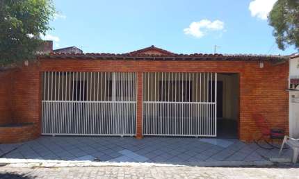 Venda de casa no cond. Andorinha 1 com ¾ sendo uma suíte – Parnamirim/RN