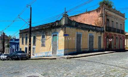 Casa comercial à venda no Centro Histórico, Paranaguá 