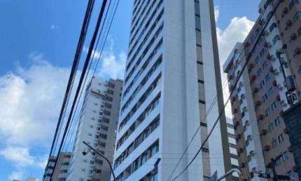 Apartamento com 3 dormitórios à venda, 64 m² por R$ 680.000,00 - Boa Viagem - Recife/PE