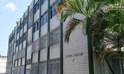 Apartamento com 3 dormitórios à venda, 73 m² por R$ 280.000,00 - Encruzilhada - Recife/PE