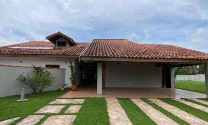 Casa para locação no condomínio Village Paineiras, Pindamonhangaba/SP