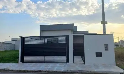 Casa à venda, 3 quartos, 1 suíte, 2 vagas, Loteamento Santa Clara - Pindamonhangaba/SP