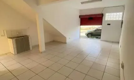 Ponto comercial para alugar no Jardim Cristina, Pindamonhangaba 