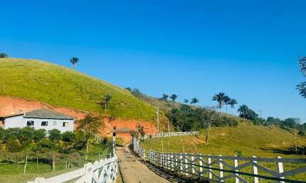Fazenda com 2 salas à venda na Estrada ÁRea Rural, 158, Posses, Guaratinguetá