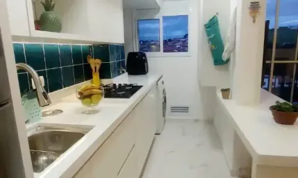 Lindo apartamento com planejados no Condomínio Residencial Flora Eccoviver.