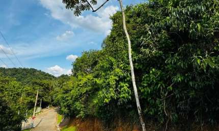 Terreno  Condomínio Recanto dos Pássaros. Com vista perfeita para a represa.