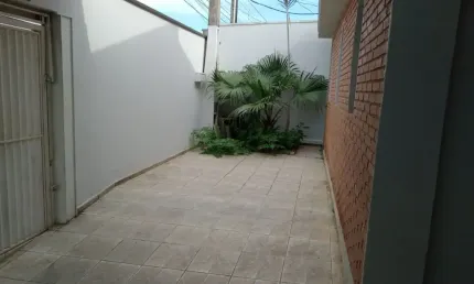 Excelente imóvel para venda no Bairro Jardim Didinha, Jacareí/SP. Próximo de supermercados, escolas, e a poucos minutos do centro da cidade